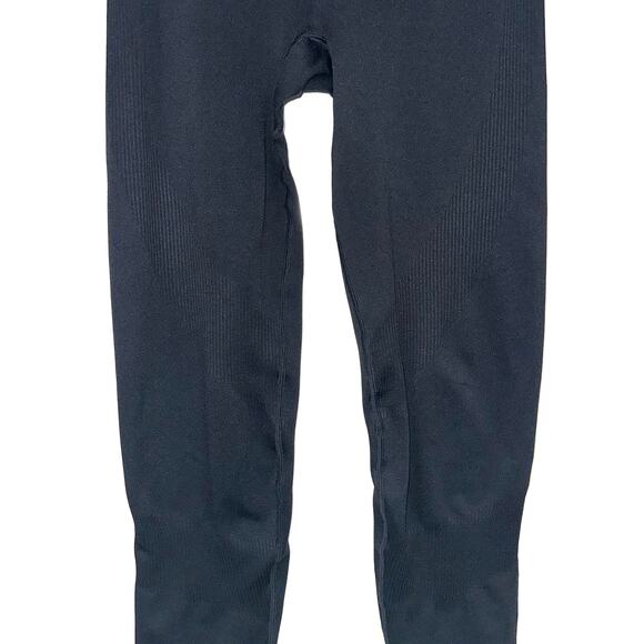 PINK Active Victoria’s Secret Black Seamless Athletic Leggings Size M/L - Picture 4 of 11